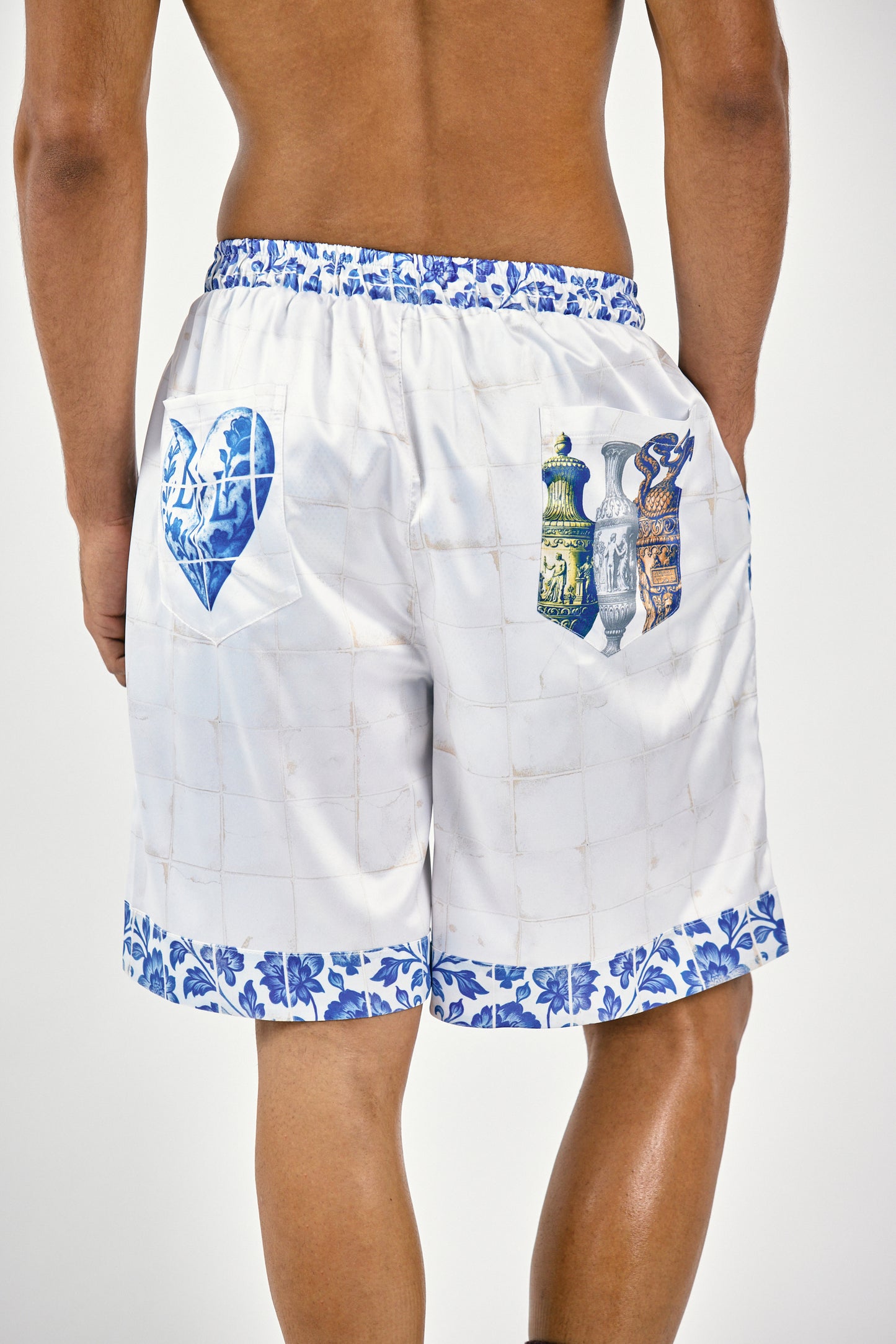 
                  
                    DOS AMORES - SHORT
                  
                