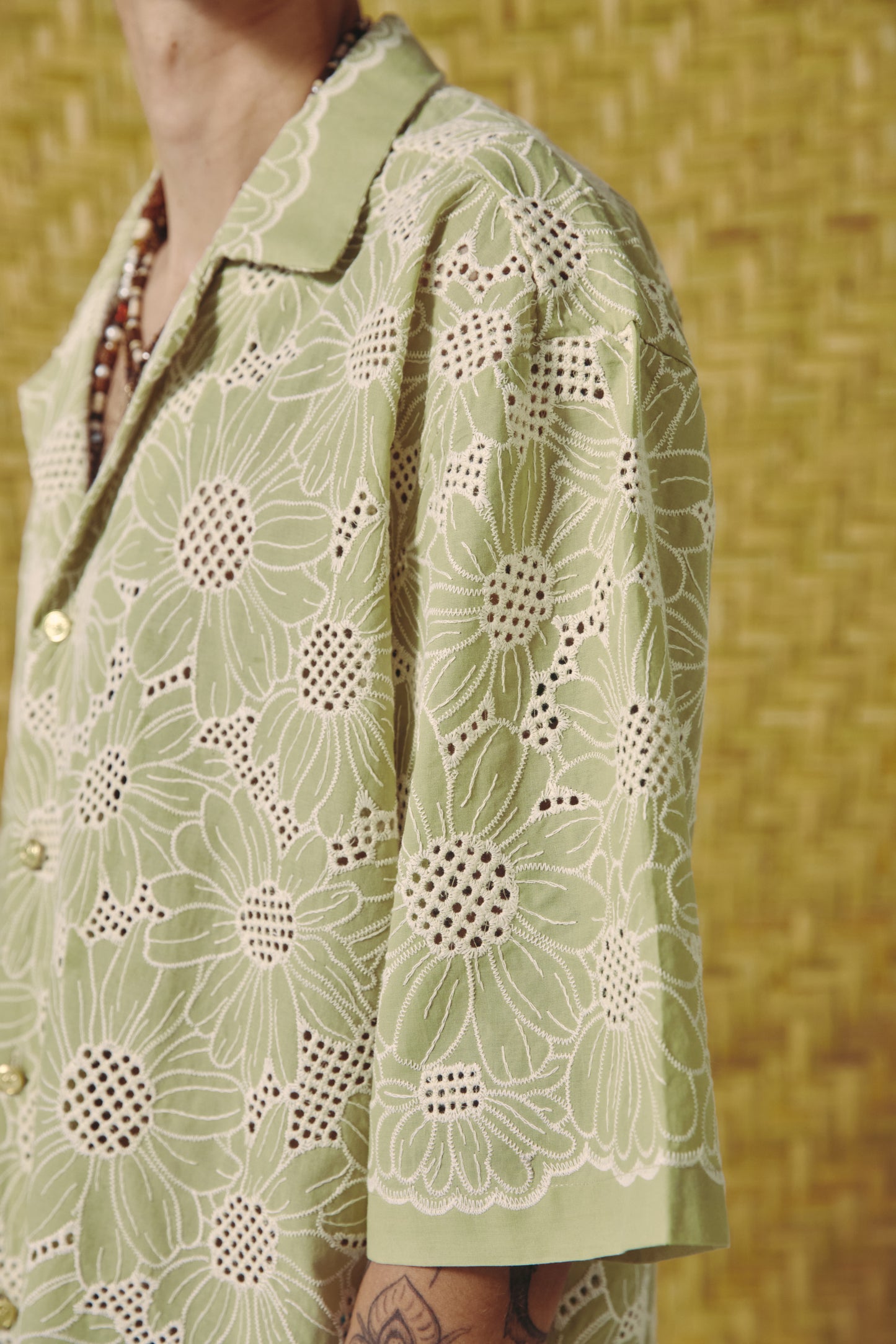 
                  
                    BOHEMIAN SUNFLOWER - CAMISA
                  
                