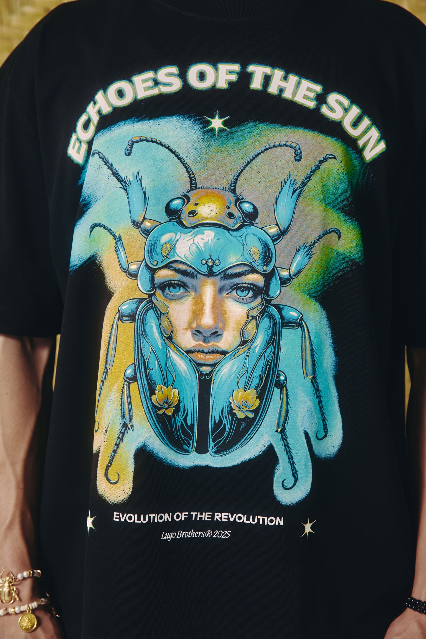 
                  
                    ECHOES OF THE SUN - CAMISETA
                  
                