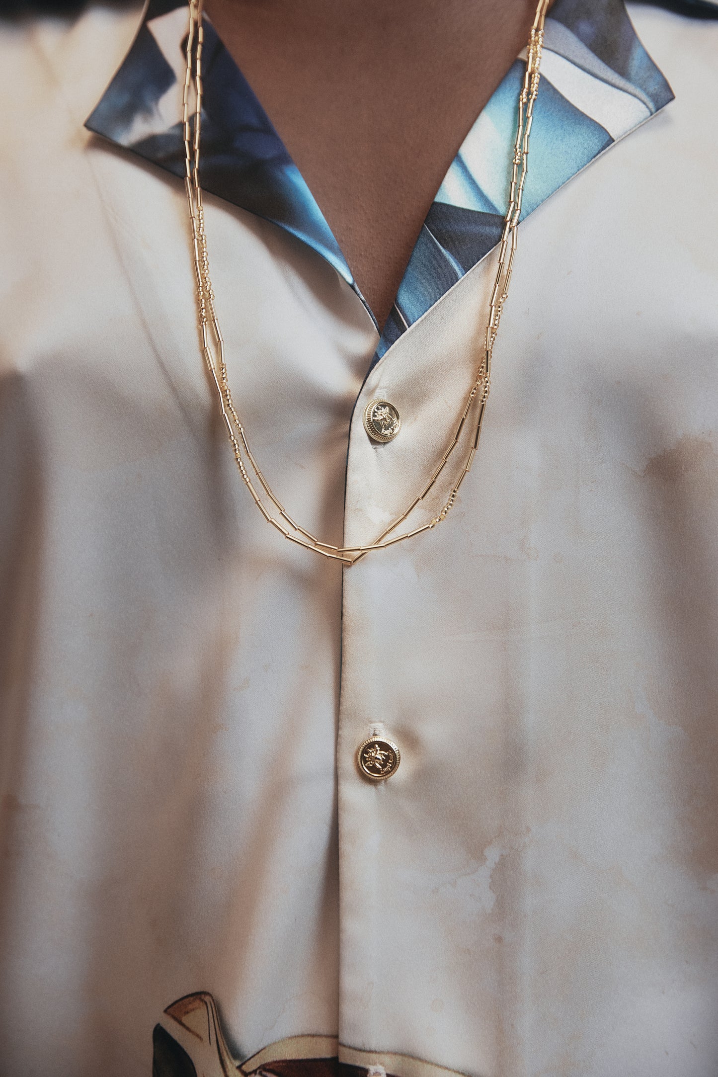 
                  
                    CAMISA - LAS JOYAS
                  
                