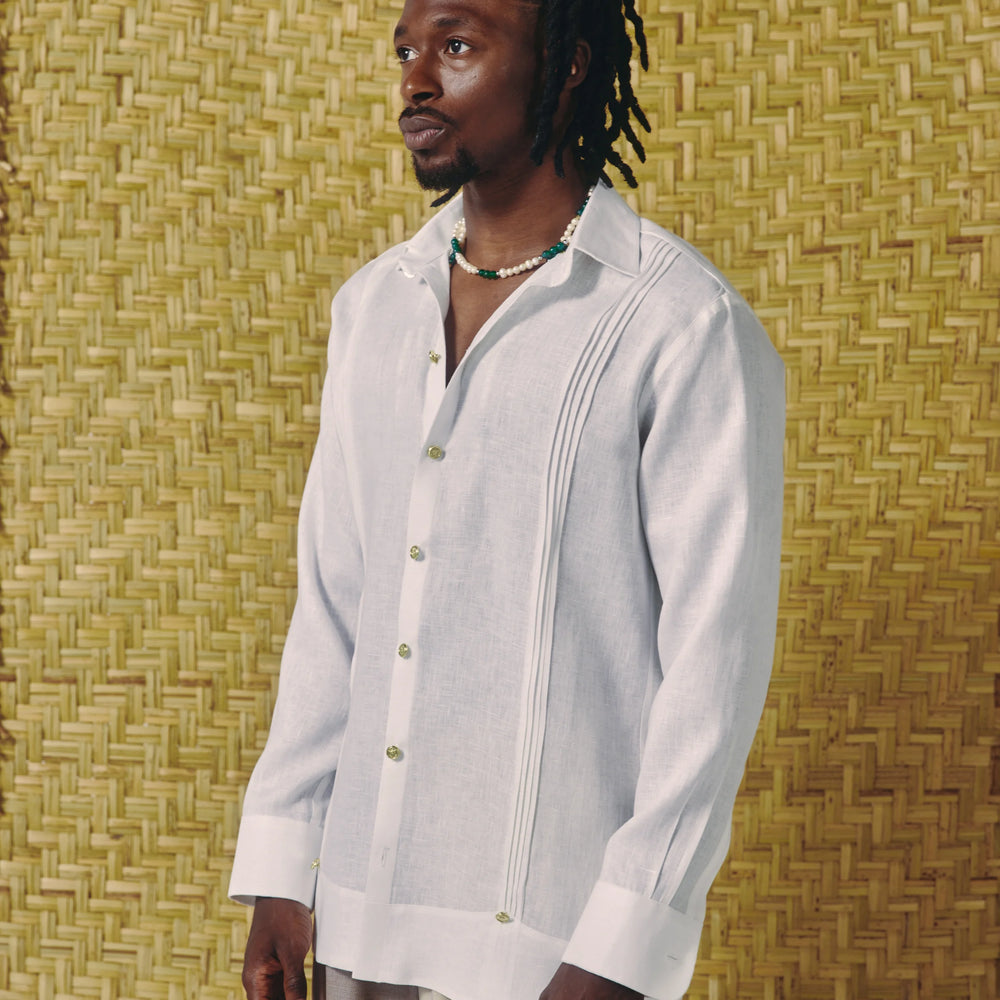 
                  
                    JURASSIC PARK - GUAYABERA
                  
                